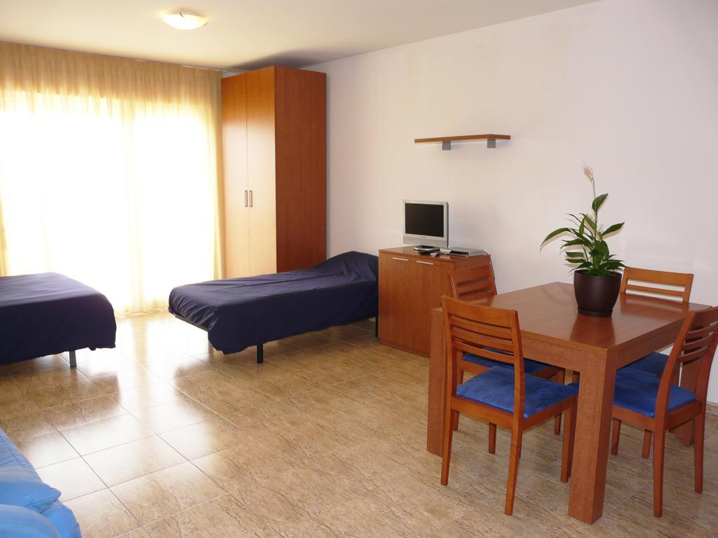 קובייס Apart Hotels Mar Blava חדר תמונה